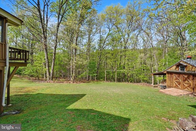 2285 BREMER RD, Dover, PA 17315