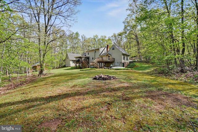 2285 BREMER RD, Dover, PA 17315