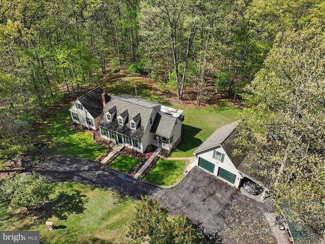2285 BREMER RD, Dover, PA 17315