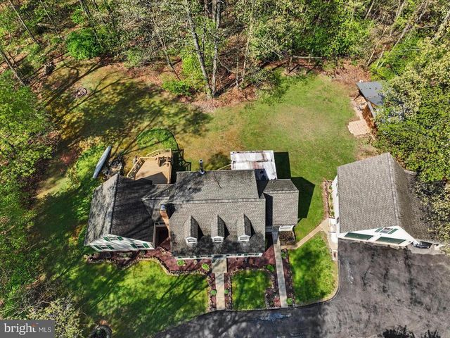 2285 BREMER RD, Dover, PA 17315