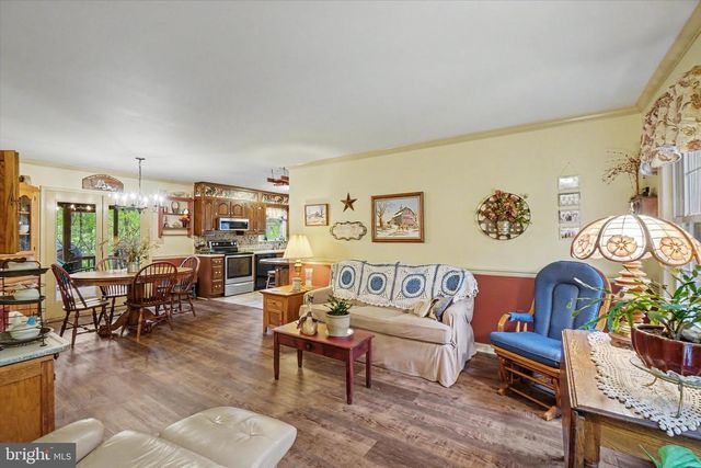 2285 BREMER RD, Dover, PA 17315