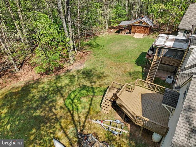 2285 BREMER RD, Dover, PA 17315