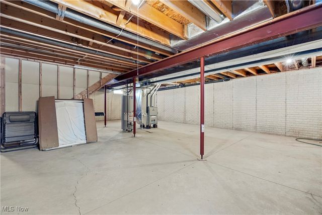 38627 Bear Creek Drive, Grafton, OH 44044