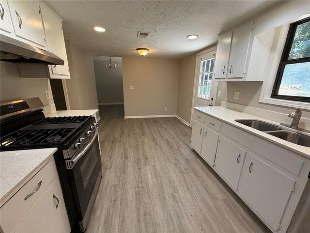 1386 Williamsburg Lane, Norcross, GA 30093