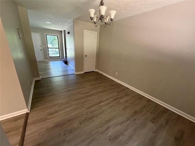 1386 Williamsburg Lane, Norcross, GA 30093