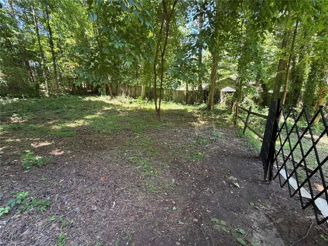 1386 Williamsburg Lane, Norcross, GA 30093