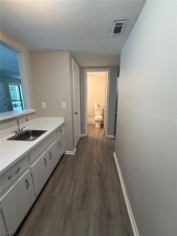 1386 Williamsburg Lane, Norcross, GA 30093