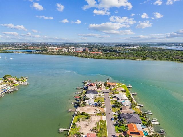568 JOHNS PASS AVENUE, Madeira Beach, FL 33708