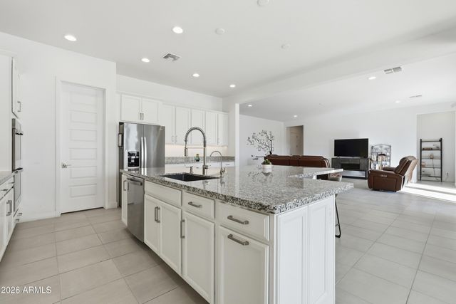 3407 E VALENCIA Drive, Phoenix, AZ 85042