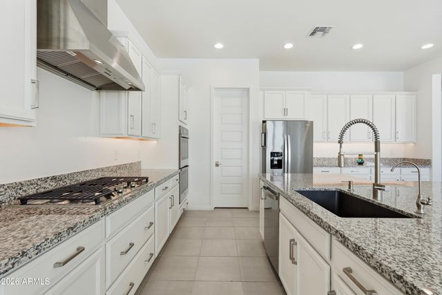 3407 E VALENCIA Drive, Phoenix, AZ 85042