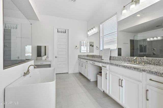 3407 E VALENCIA Drive, Phoenix, AZ 85042