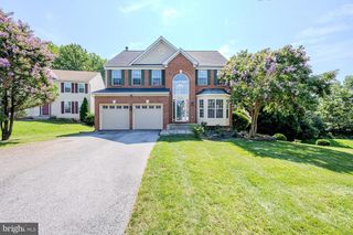 2101 HAMPSHIRE DR, Hyattsville, MD 20783