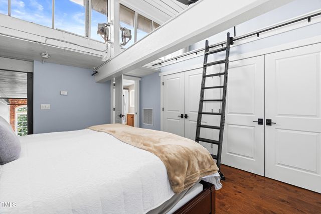 1535 Caraleigh Mills Court 221, Raleigh, NC 27603