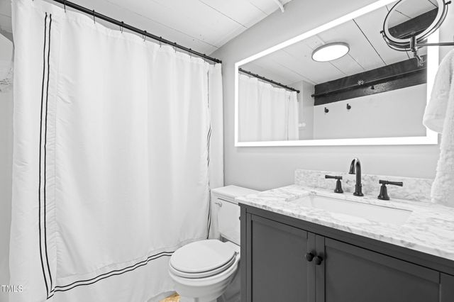 1535 Caraleigh Mills Court 221, Raleigh, NC 27603