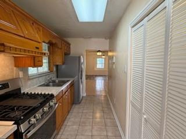 307 Campbell Avenue, Pasadena, TX 77502