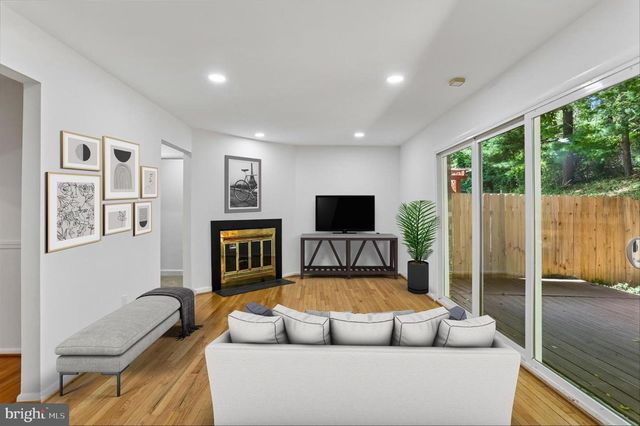 12234 GREENLEAF AVE, Potomac, MD 20854