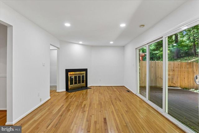 12234 GREENLEAF AVE, Potomac, MD 20854