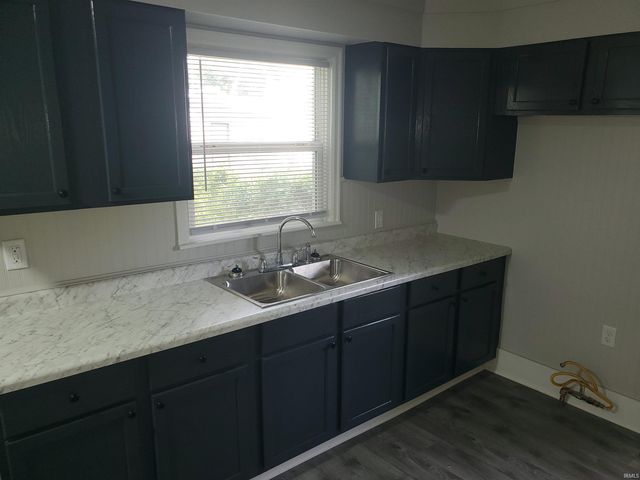 1329 N Meade Street, South Bend, IN 46628