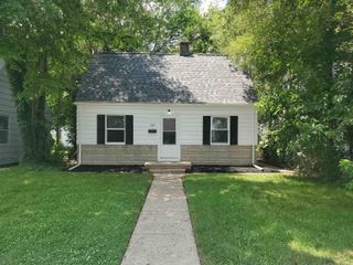 1329 N Meade Street, South Bend, IN 46628