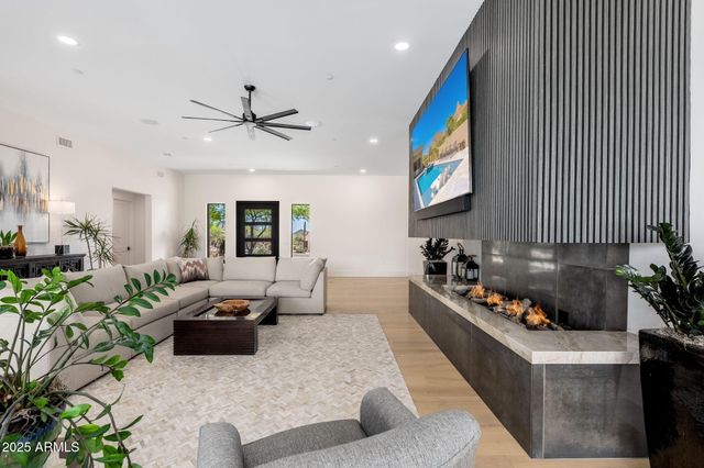 10160 E SADDLE HORN Trail, Scottsdale, AZ 85255