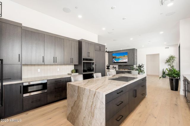 10160 E SADDLE HORN Trail, Scottsdale, AZ 85255