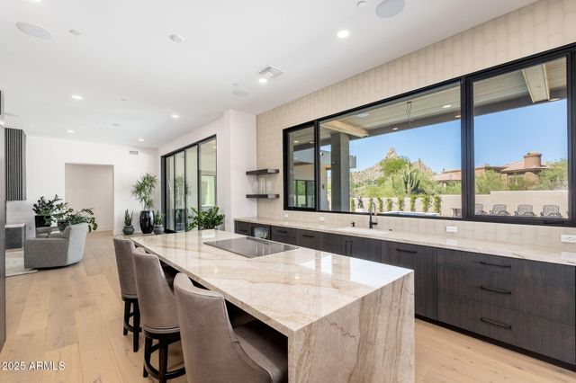 10160 E SADDLE HORN Trail, Scottsdale, AZ 85255