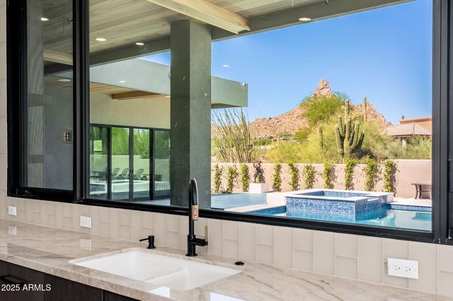 10160 E SADDLE HORN Trail, Scottsdale, AZ 85255