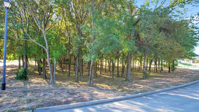 1 Raven Circle, Heath, TX 75032