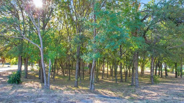 1 Raven Circle, Heath, TX 75032