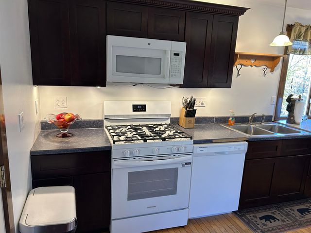 35 Indian Pond Road, Orford, NH 03777