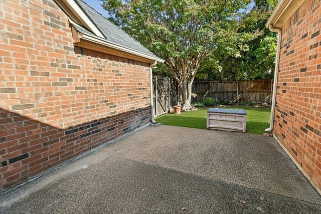 17832 River Chase Drive, Dallas, TX 75287