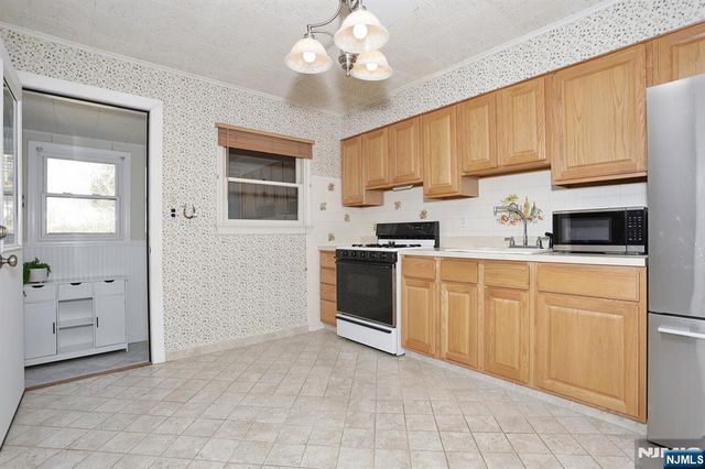 15-03 Everett Terrace, Fair Lawn, NJ 07410