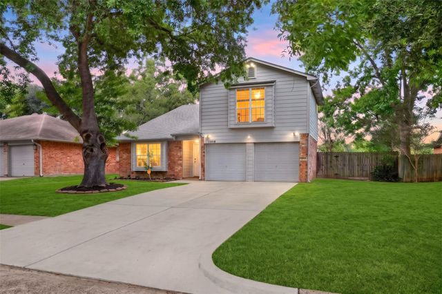15818 Manfield Drive, Houston, TX 77082