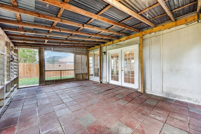 15818 Manfield Drive, Houston, TX 77082