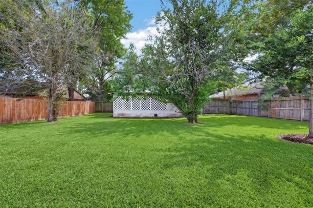 15818 Manfield Drive, Houston, TX 77082
