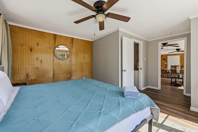 702 RICHVIEW RD, Rileyville, VA 22650