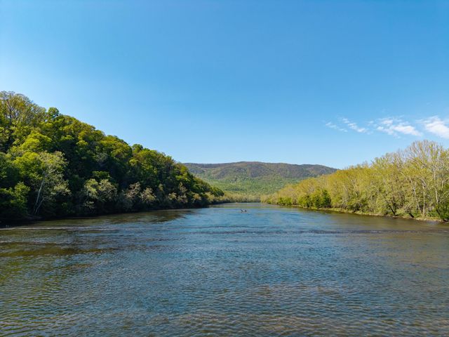 702 RICHVIEW RD, Rileyville, VA 22650