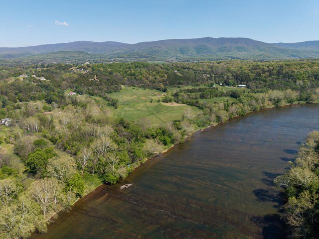 702 RICHVIEW RD, Rileyville, VA 22650