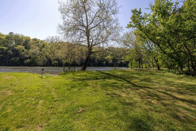 702 RICHVIEW RD, Rileyville, VA 22650