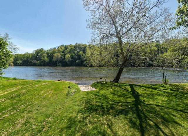 702 RICHVIEW RD, Rileyville, VA 22650
