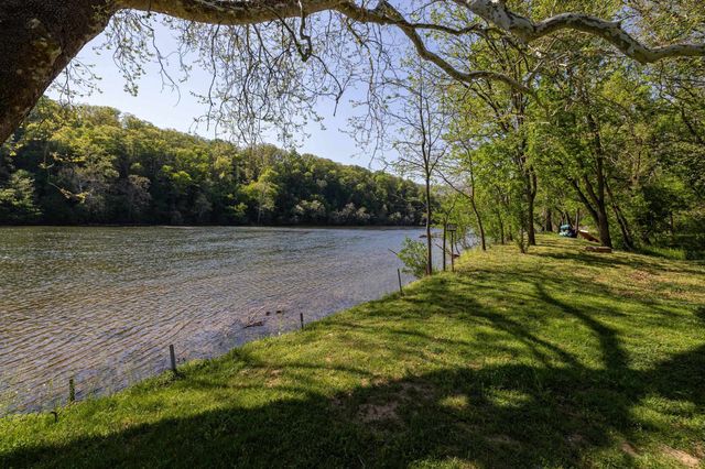702 RICHVIEW RD, Rileyville, VA 22650