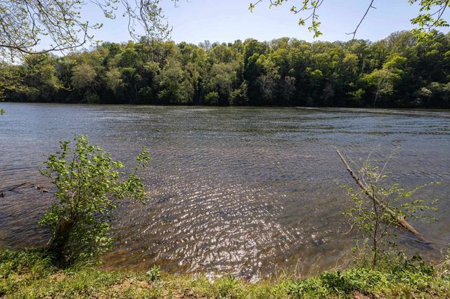 702 RICHVIEW RD, Rileyville, VA 22650