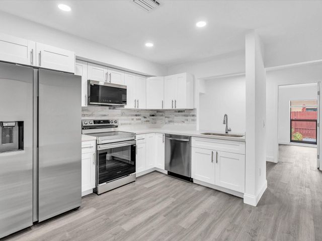 3841 Farragut Street, Hollywood, FL 33021