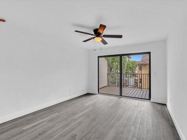 3841 Farragut Street, Hollywood, FL 33021