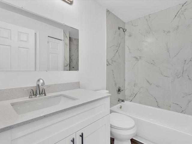 3841 Farragut Street, Hollywood, FL 33021