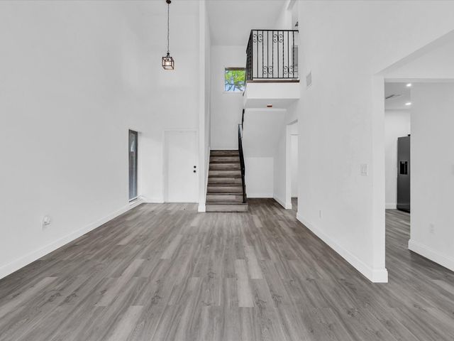 3841 Farragut Street, Hollywood, FL 33021