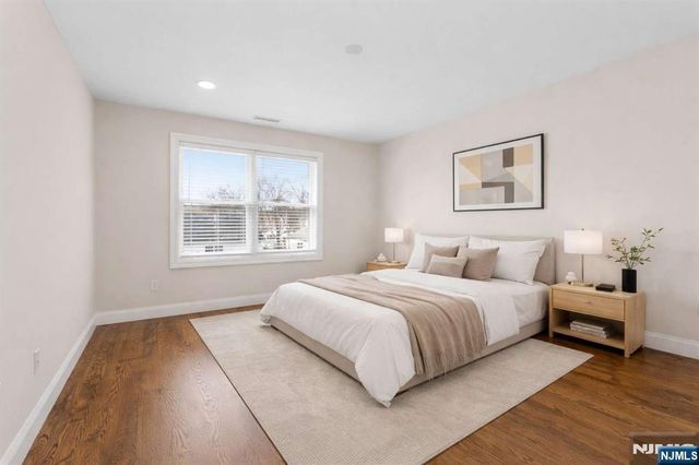 20 Zazzetti Street 3, Waldwick, NJ 07463