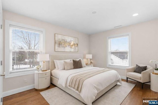 20 Zazzetti Street 3, Waldwick, NJ 07463