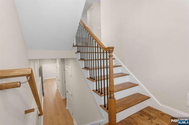 20 Zazzetti Street 3, Waldwick, NJ 07463