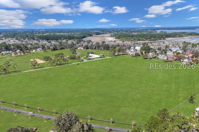 224 White Oaks Cir, Bluffton, SC 29910